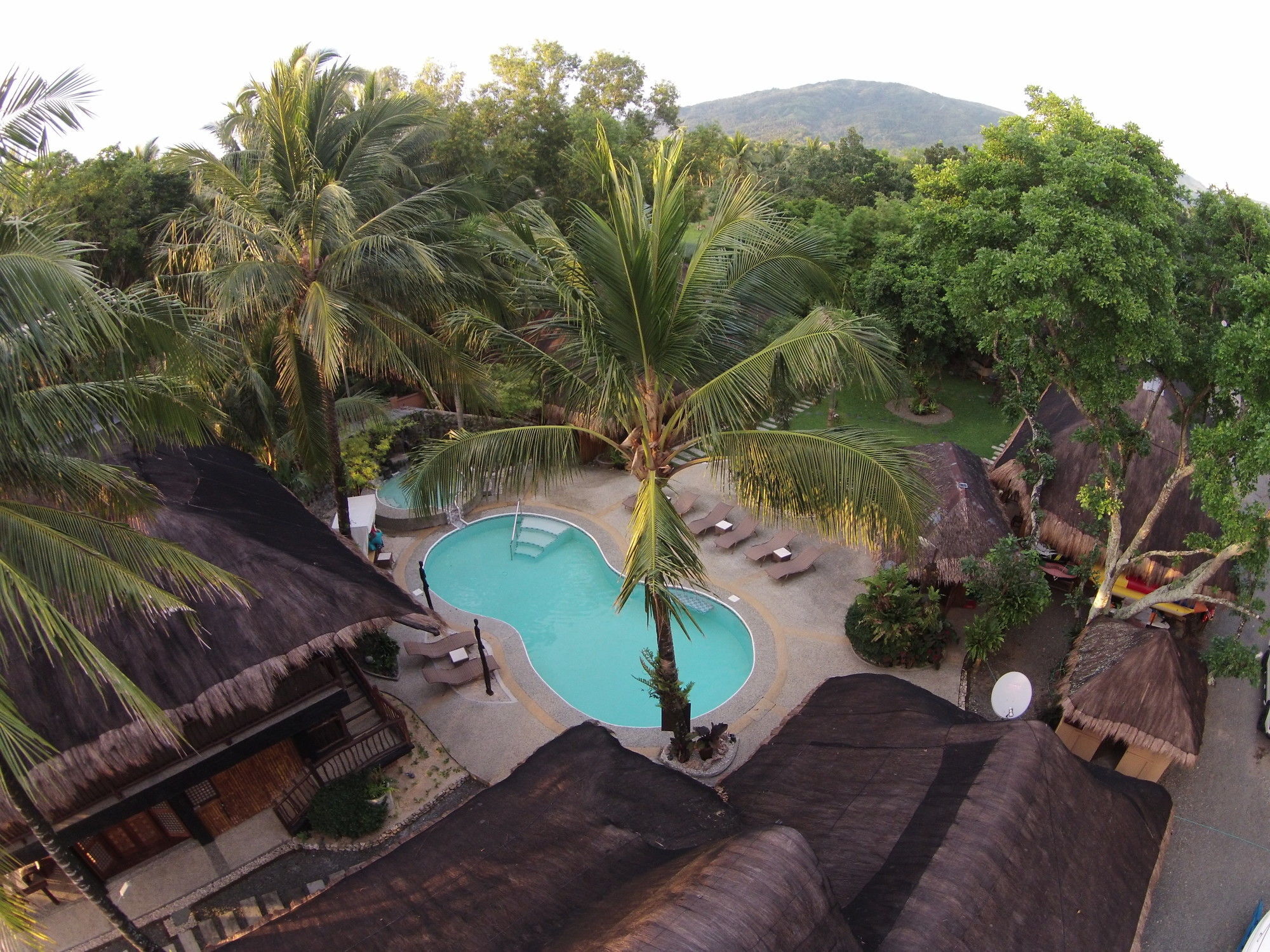 Nabulao Beach Resort Hinoba-an Exterior foto